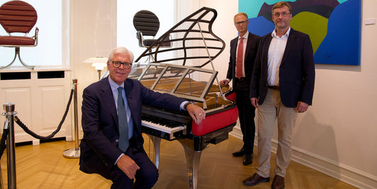 Flemming Lindeløv and the PH Grand Piano