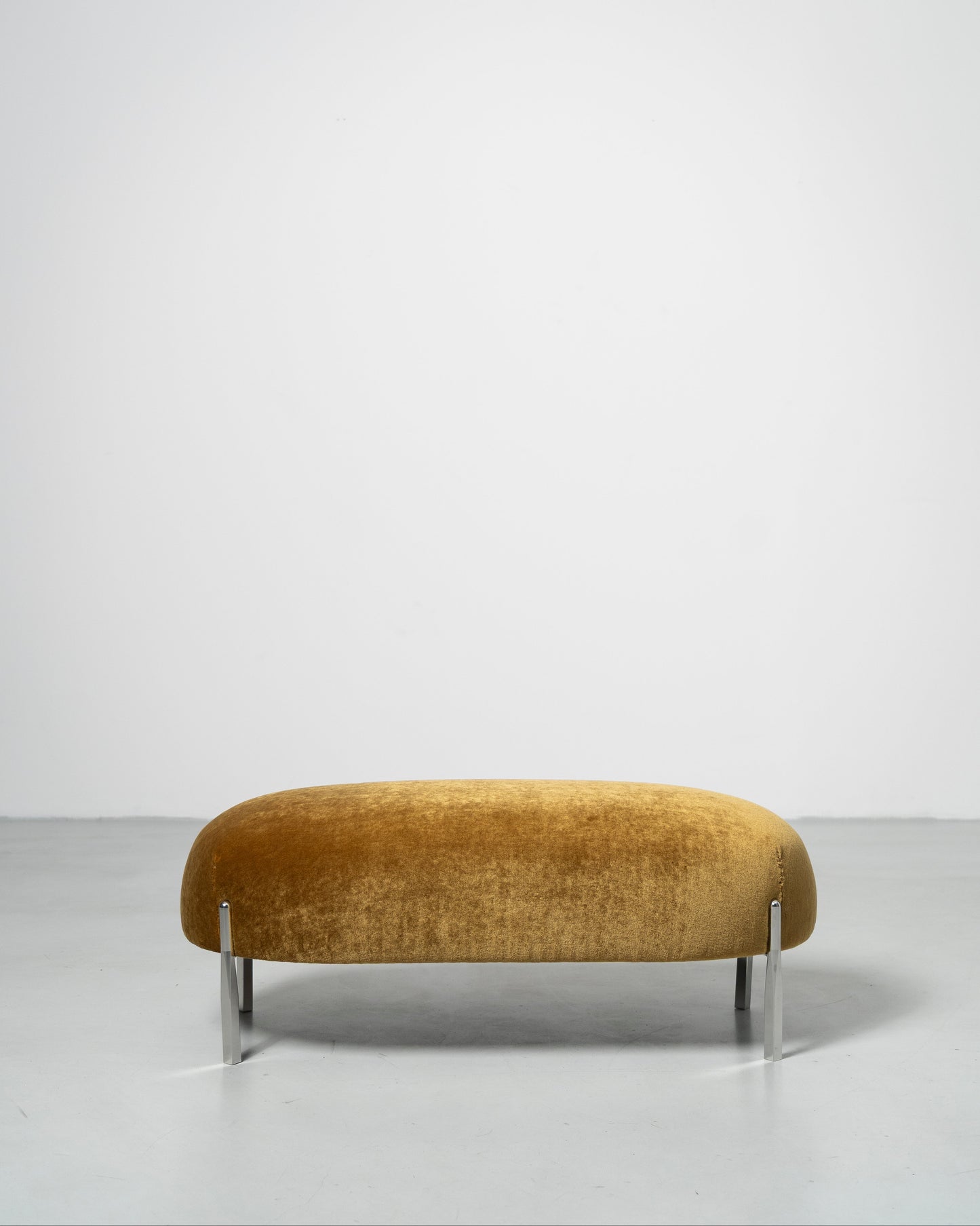 Sophisticate Bench scandinavian design golden textured fabric with chrome steel tube legs